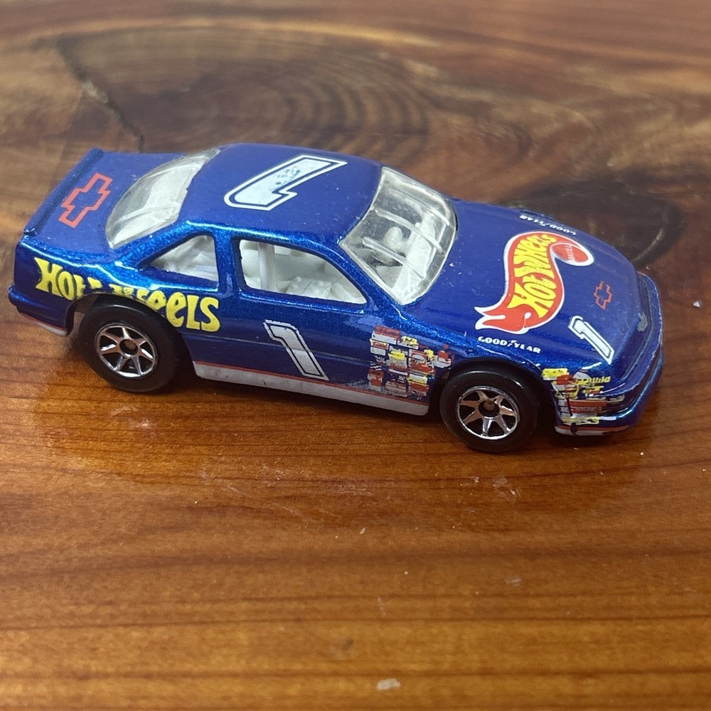 Hot Wheels Chevy Lumina Stocker Loose New Mint Condition 1991 Blue UH 1:64